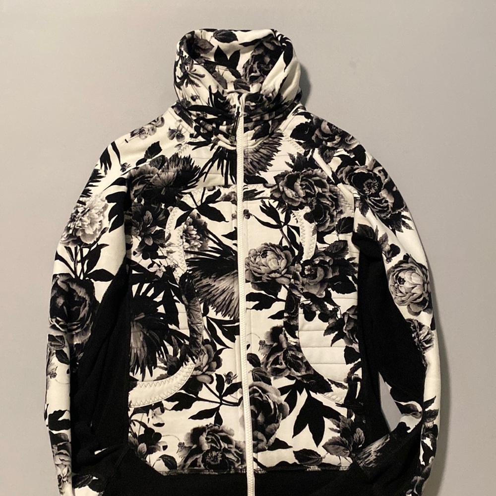 Lululemon full zip jacket